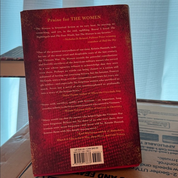 The Women Kristin Hannah - Picture 4 of 4